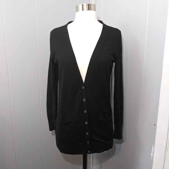 Banana Republic Tops - 5/$25 Banana Republic Black Button Down Tunic